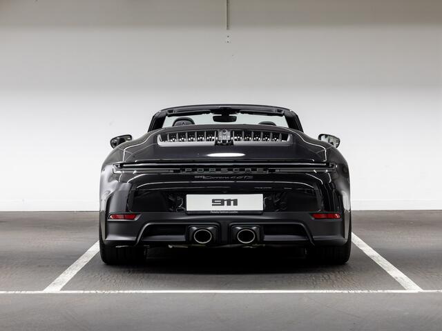Porsche 911 Carrera 4 GTS Cabriolet