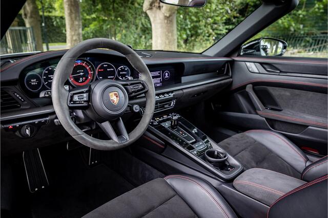 Porsche 911 Cabrio 3.0 Carrera GTS Carbon Sport Design Bose