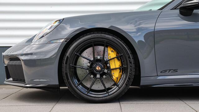 Porsche 911 992.2 Targa 4 GTS | Burmester | PCCB | Lift | Stoelventilatie | InnoDrive | Carbon