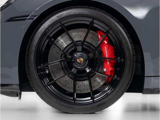 Porsche 911 Carrera 4 GTS Cabriolet Nieuwste Model