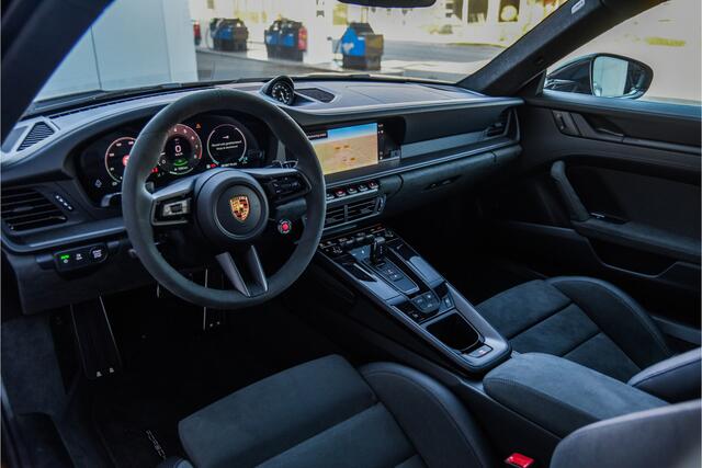 Porsche 911 992.2 3.6 Carrera 4 GTS 541PK