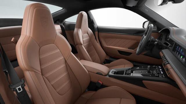 Porsche 911 Carrera 4 GTS - Paint to Sample