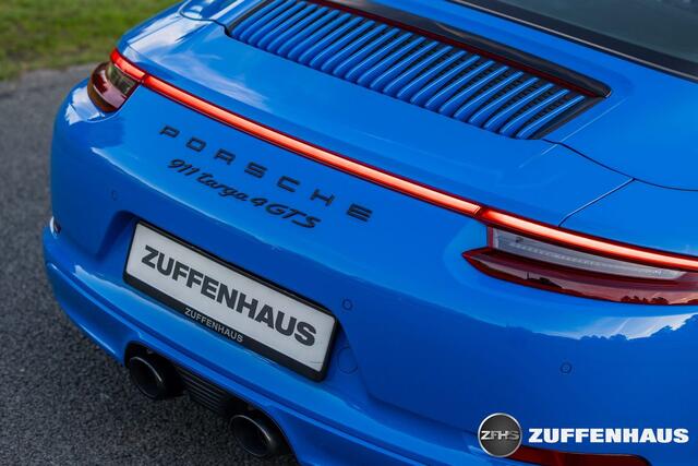 Porsche 911 3.0 Targa 4 GTS PTS PCCB Porsche Exclusive
