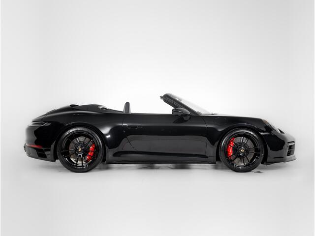 Porsche 911 Carrera 4 GTS Cabriolet