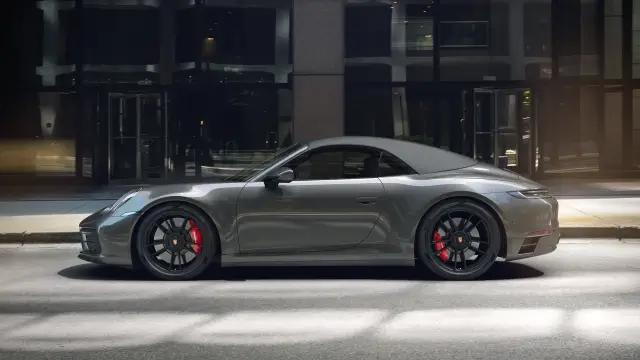 Porsche 911 Carrera 4 GTS Cabriolet