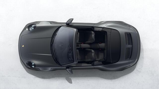 Porsche 911 Carrera 4 GTS Cabriolet