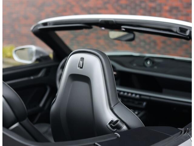 Porsche 911 Cabrio 3.0 Carrera 4 S | Chrono - Lift - 360 -