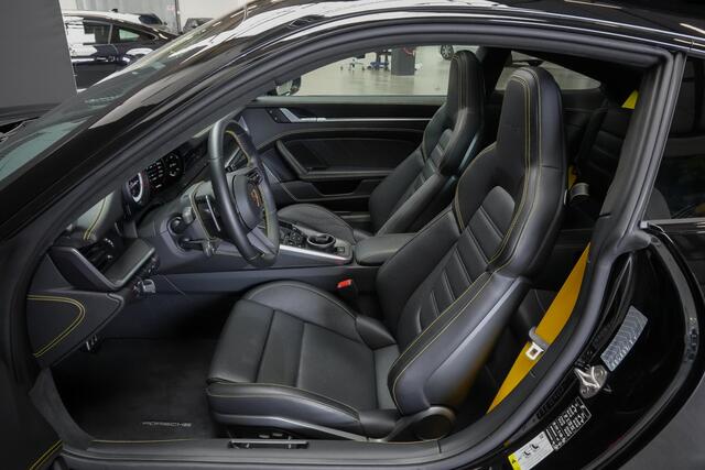 Porsche 911 Turbo S 3.8 650pk |Aeropakket|volledig PPF|PCCB|panoramadak|sportdesign|sport chrono|Porsche Exclusive|memory|Burmester|sport stoelen 18-voudig|360 camera|PDLS|Apple Carplay|stoelventilatie en verwarming|blind spot|