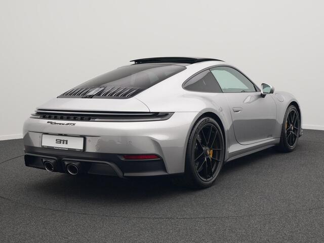 Porsche 911 Carrera GTS