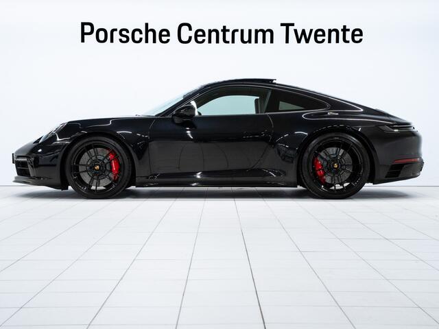 Porsche 911 Carrera 4 GTS