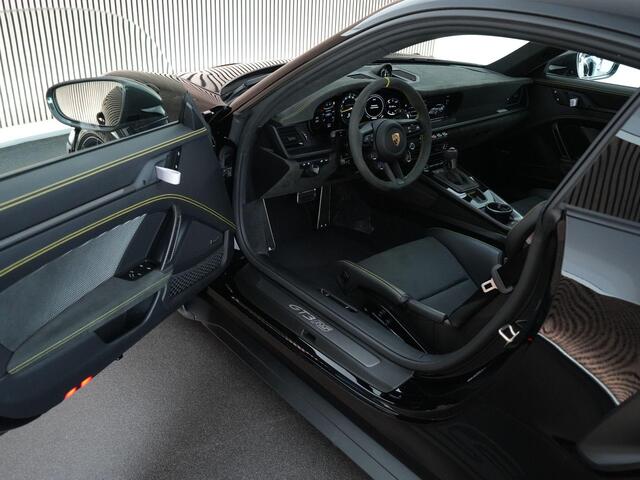 Porsche 911 GT3 RS Clubsport 4.0 525pk |Weissach|PCCB|neus lift|Carbon kuipstoelen|Matrix LED PDLS||Bose|sport chrono|magnesium wielen|Porsche exclusive geel|parkeer camera|