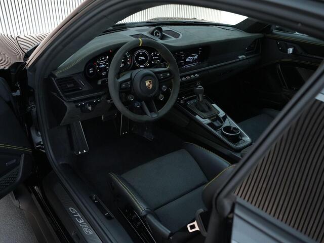 Porsche 911 GT3 RS Clubsport 4.0 525pk |Weissach|PCCB|neus lift|Carbon kuipstoelen|Matrix LED PDLS||Bose|sport chrono|magnesium wielen|Porsche exclusive geel|parkeer camera|