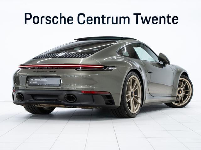 Porsche 911 Carrera GTS