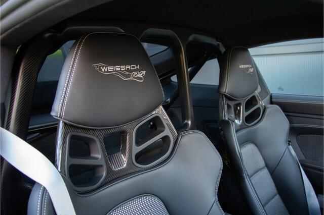 Porsche 911 4.0 GT3 RS | Weissach | PTS | Keramische PCCB | Lift | Exclusive Manufaktur ¤16.539 PTS | Sport Chrono | PDLS+ Black | 525PK | Alcantara | Carbon | 19/20" | Exclusive Design Achterlichten | 992 | GT3RS | Clubsport pakket | Camera | Sfeerverlichting | Appl