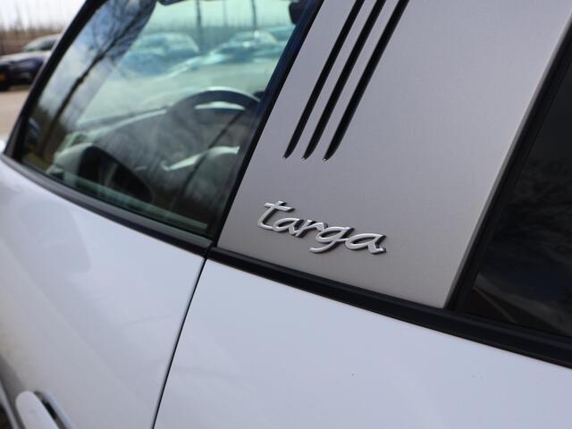 Porsche 911 Targa 4S 3.0 450 PK 992 ORIGINEEL NEDERLANDS | SPORTUITLAAT | 17.981 KM | 360 CAMERA | 20 INCH LMV