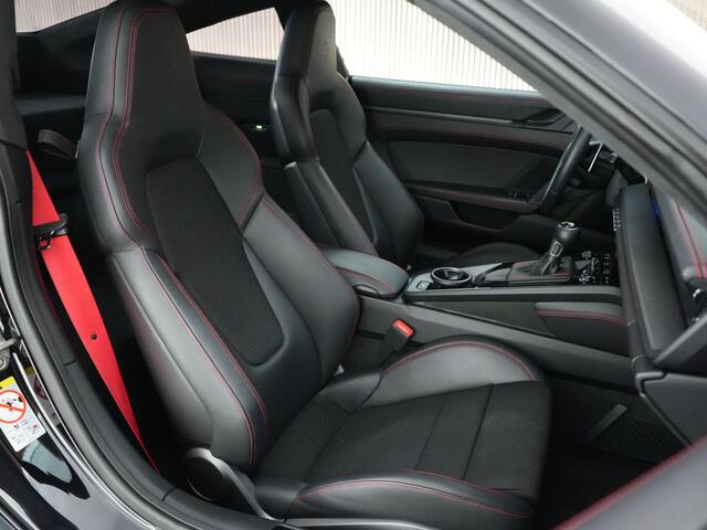 Porsche 911 4.0 GT3 Touring |Akrapovic|Akrapovic downpipes|Akrapovic diffusor|stealth PPF|Org. NL|kerm. coating|dealer onderhouden|lift|sport chrono|18-voudig|Bose|stoelverwarming|