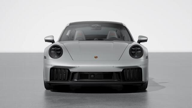 Porsche 911 Carrera 4 GTS