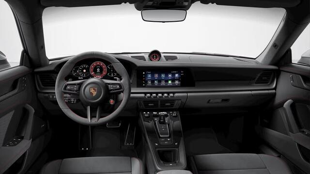 Porsche 911 Carrera 4 GTS