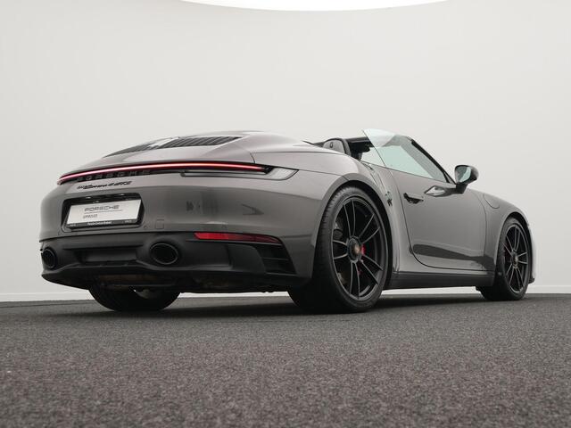 Porsche 911 Carrera 4 GTS Cabriolet