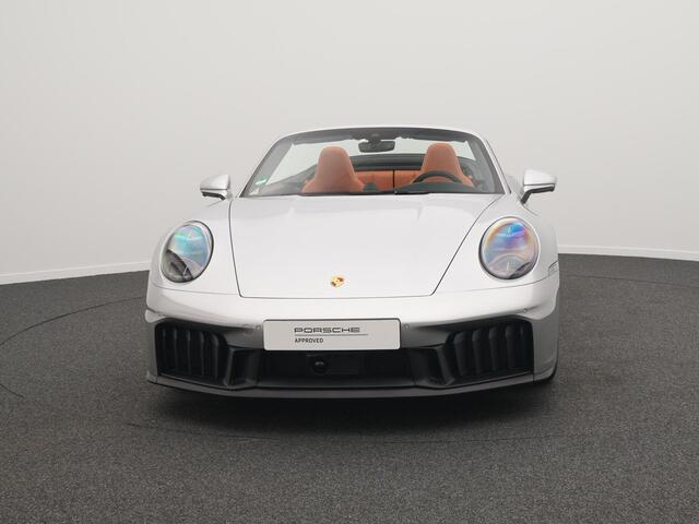 Porsche 911 Carrera 4 GTS Cabriolet