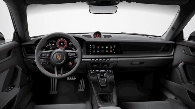 Porsche 911 Carrera 4 GTS