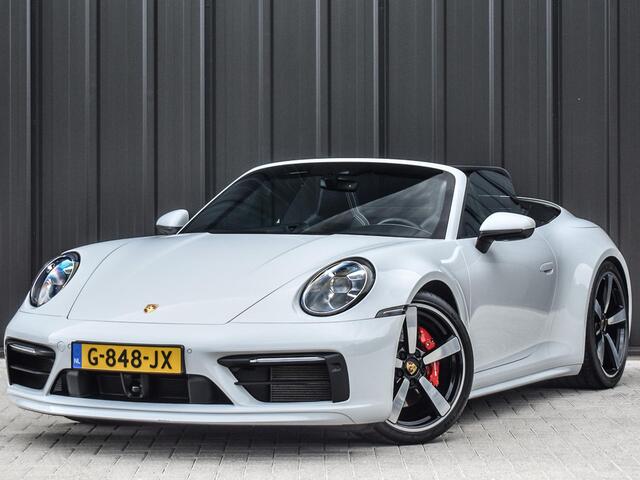 Porsche 911 Cabrio 3.0 Carrera 4 S NL-Auto 451pk | Sport design pack | Achteras besturing | Lift systeem | Sport chrono | 18-wegs memory seats | Burmester sound | Adaptive cruise | Carbon pack | Matrix led | 360 camera | Nw prijs 236.000