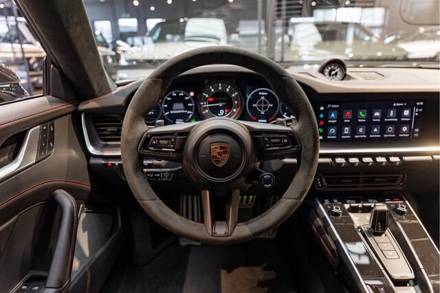 Porsche 992 911 Turbo S Lift Carbon Exclusive Manufaktur Aerokit 3.8 911 Turbo S .