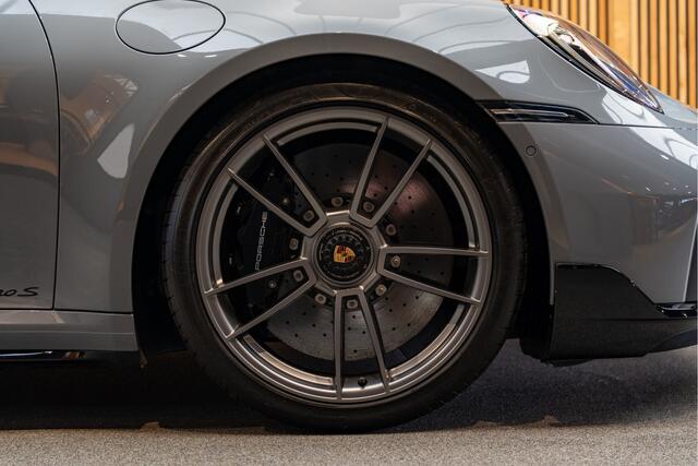 Porsche 992 911 Turbo S Lift Carbon Exclusive Manufaktur Aerokit 3.8 911 Turbo S .