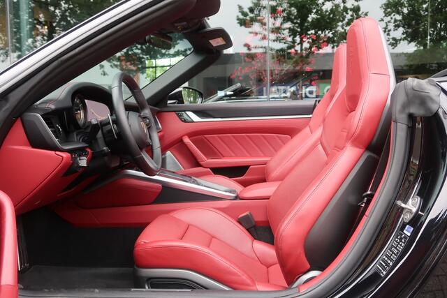 Porsche 992 911 Cabriolet 3.8 Turbo S 650 Pk