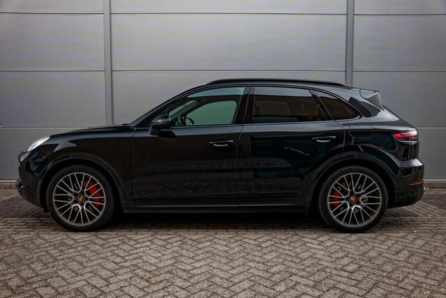 Porsche CAYENNE 3.0 E-Hybrid Luchtvering, Panoramadak, 21" LM velgen, enz