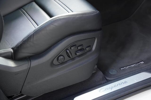 Porsche CAYENNE Coupé E-Hybrid 3.0 462pk |Org. NL|BTW|panoramadak|sport chrono|sportdesign|Bose|sportstoelen 18-voudig|memory|luchtvering|360 camera|achterasbesturing|sportuitlaat|elek. achterklep|