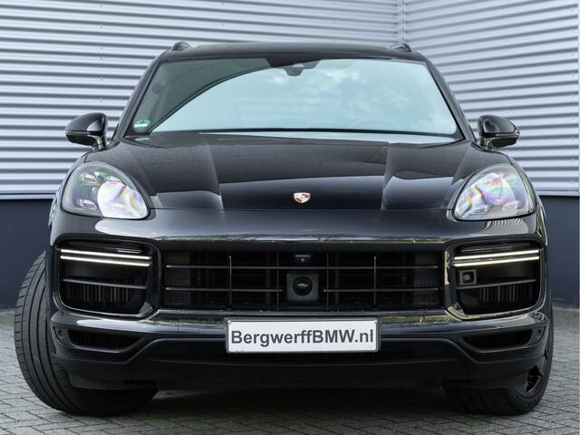 Porsche CAYENNE 4.0 Turbo - Pano - PCCB - Sport Chrono - Burmester High-End - Achterasbesturing - Trekhaak