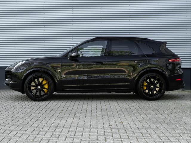 Porsche CAYENNE 4.0 Turbo - Pano - PCCB - Sport Chrono - Burmester High-End - Achterasbesturing - Trekhaak