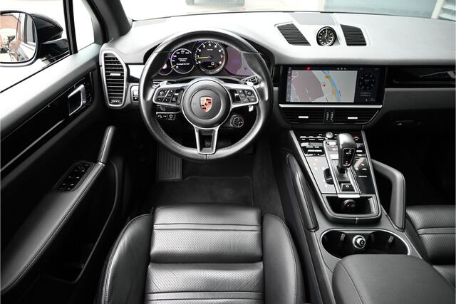 Porsche CAYENNE 3.0 E-Hybrid 462 PK / SPORT DESIGN / PANO / SPORT CHRONO / BOSE / MEMORY / SFEERVERLICHTING / 22"