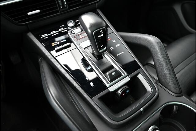 Porsche CAYENNE 3.0 E-Hybrid 462 PK / SPORT DESIGN / PANO / SPORT CHRONO / BOSE / MEMORY / SFEERVERLICHTING / 22"