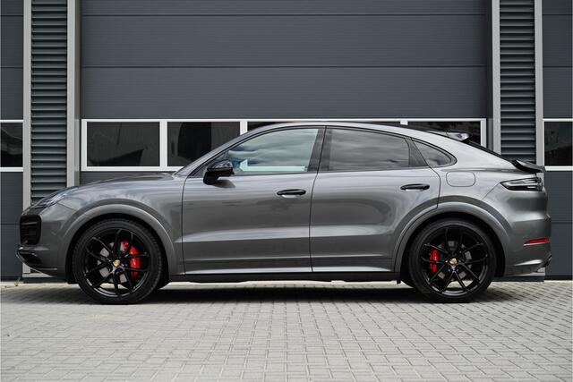 Porsche CAYENNE Coupé 3.0 E-Hybrid / SPORT DESIGN / PANO / SPORT CHRONO / HUD / MEMORY / BOSE / 360 CAMERA / NL AUTO