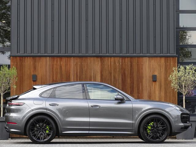 Porsche CAYENNE 3.0 E-hybrid 462PK / Carbon / SportDesign / Nachtzicht / 360°