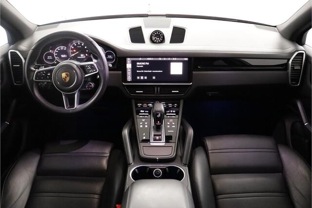 Porsche CAYENNE 3.0 E-Hybrid, Orig.NL / 100% | Softclose | Pano | BOSE | Trekhaak | Luchtvering - RIJKLAAR