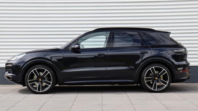 Porsche CAYENNE 3.0 E-Hybrid Platinum Edition SportDesign | Stoelventilatie | Head-up | Panoramadak | Surround View | Trekhaak