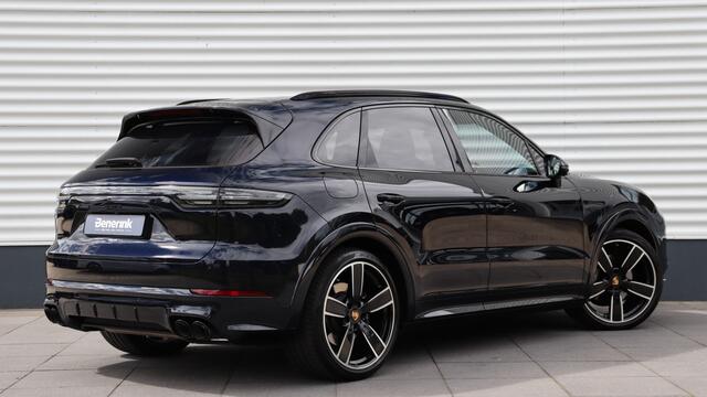 Porsche CAYENNE 3.0 E-Hybrid Platinum Edition SportDesign | Stoelventilatie | Head-up | Panoramadak | Surround View | Trekhaak
