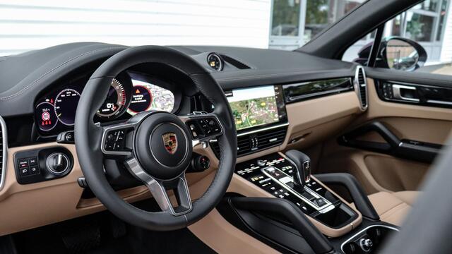 Porsche CAYENNE 3.0 E-Hybrid Platinum Edition SportDesign | Stoelventilatie | Head-up | Panoramadak | Surround View | Trekhaak