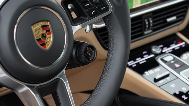 Porsche CAYENNE 3.0 E-Hybrid Platinum Edition SportDesign | Stoelventilatie | Head-up | Panoramadak | Surround View | Trekhaak