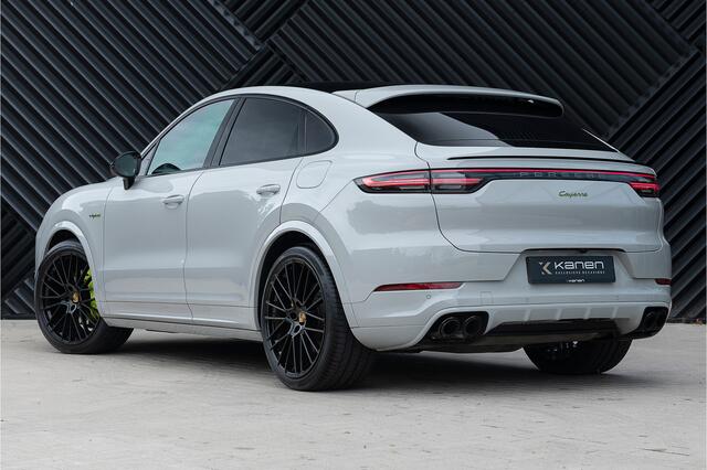 Porsche CAYENNE Coupé 3.0 E-Hybrid Sport Design Pano GTS stoel PDLS Matrix Sport Chrono Softcl. Nachtz. 360Cam Luchtv. Trekhaak