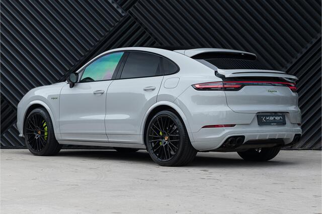 Porsche CAYENNE Coupé 3.0 E-Hybrid Sport Design Pano GTS stoel PDLS Matrix Sport Chrono Softcl. Nachtz. 360Cam Luchtv. Trekhaak