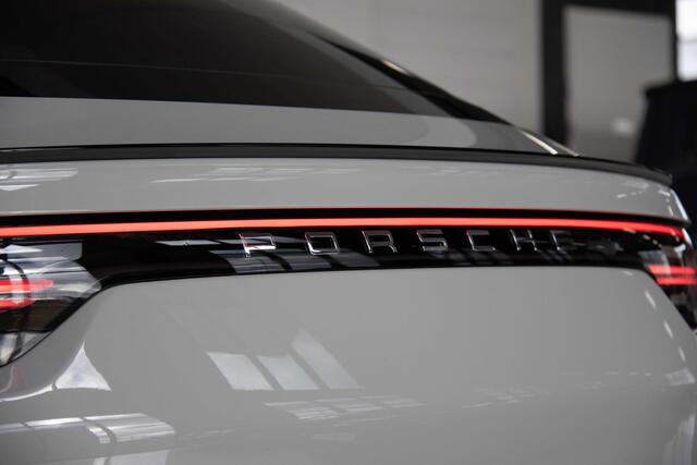 Porsche CAYENNE Coupé E-Hybrid l NP ¤180.000,- l Sportpakket l Carbon
