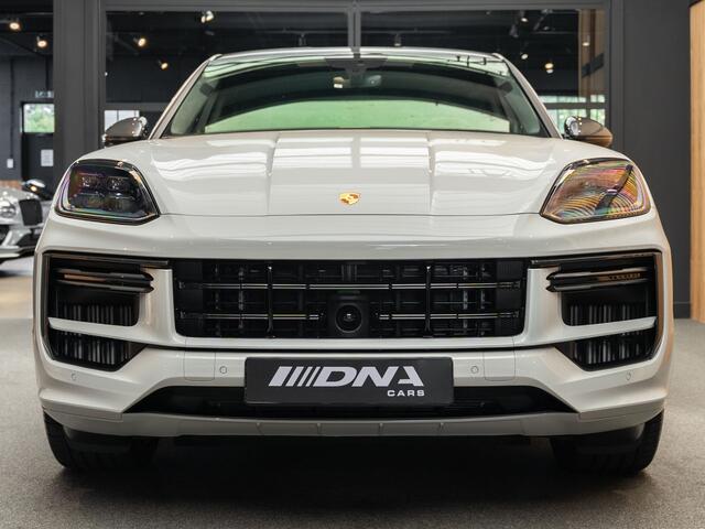 Porsche CAYENNE Coupé Turbo E-Hybrid Carbon Sport Uitlaat 4.0 Turbo E-Hybrid Keramisch