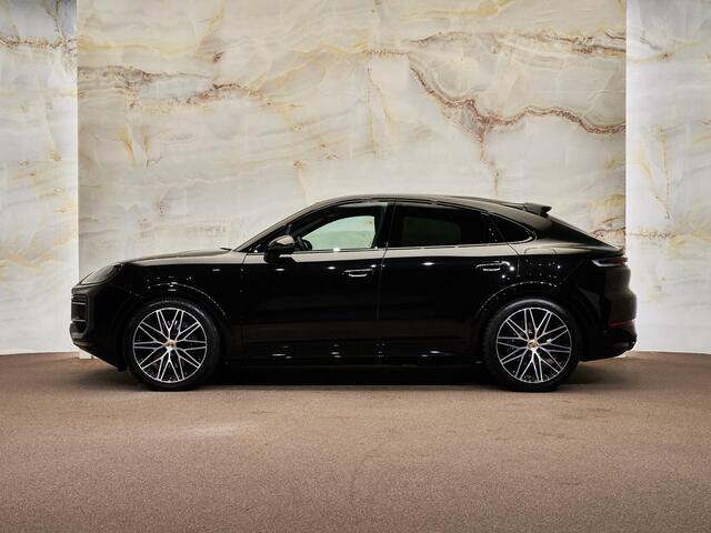 Porsche CAYENNE Coupé 3.0 E-Hybrid, NL-auto, SportDesign, 22", Bose, luchtv., surround view, memory, keyless, ACC, privacy