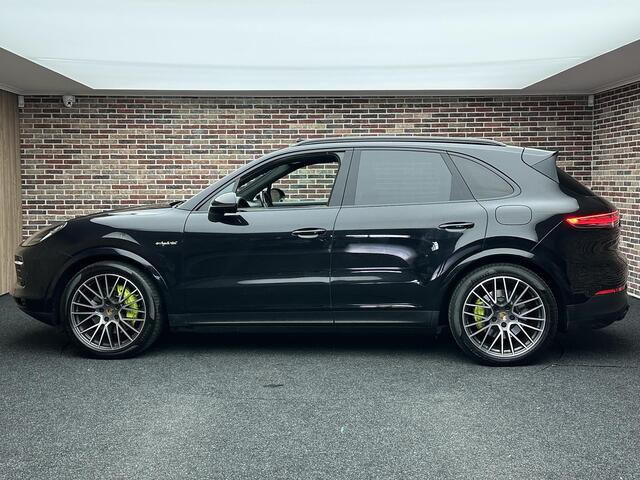 Porsche CAYENNE 3.0 E-Hybrid Panorama SportUitlaat Dealer Approved GARANTIE!