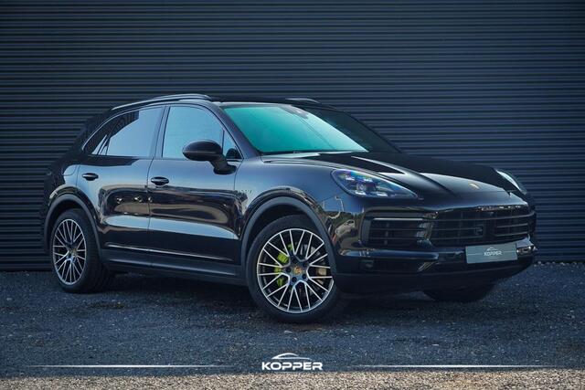 Porsche CAYENNE 3.0 E-Hybrid / Pano / Massage / Trekhaak / Luchtvering / Rear Seat Entertainment