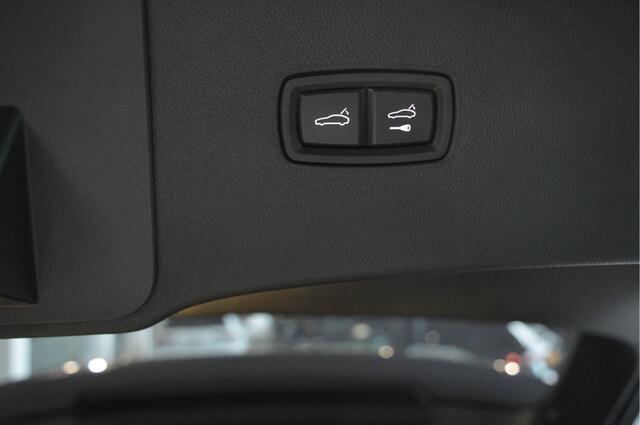 Porsche CAYENNE Coupé 3.0 E-Hybrid pano camera sport chrono leer 22 inch !!